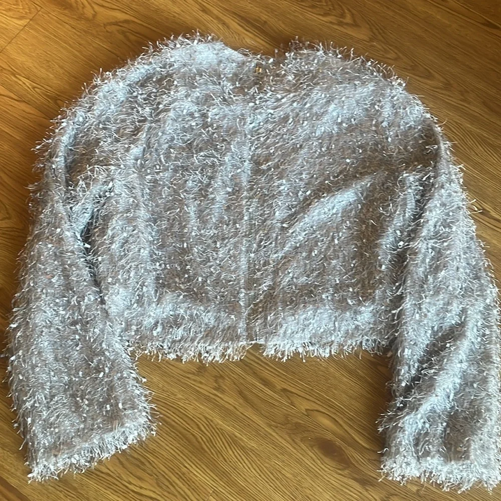 Saint Art Gray Feather Top - Picture 7 of 8